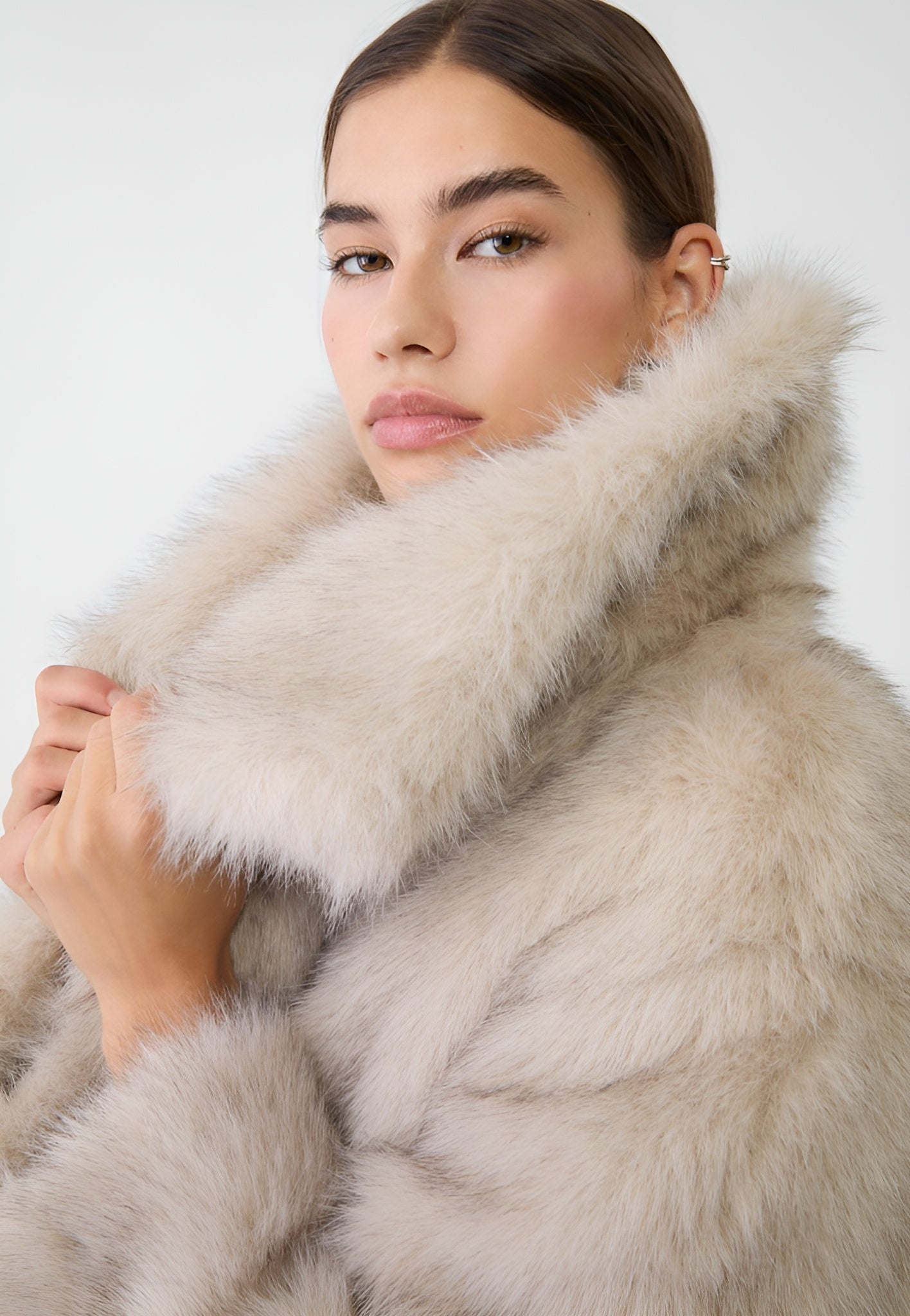 Elara Faux fur coat