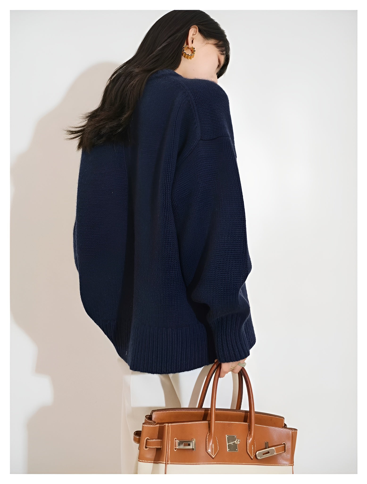 Soft round neck jumper