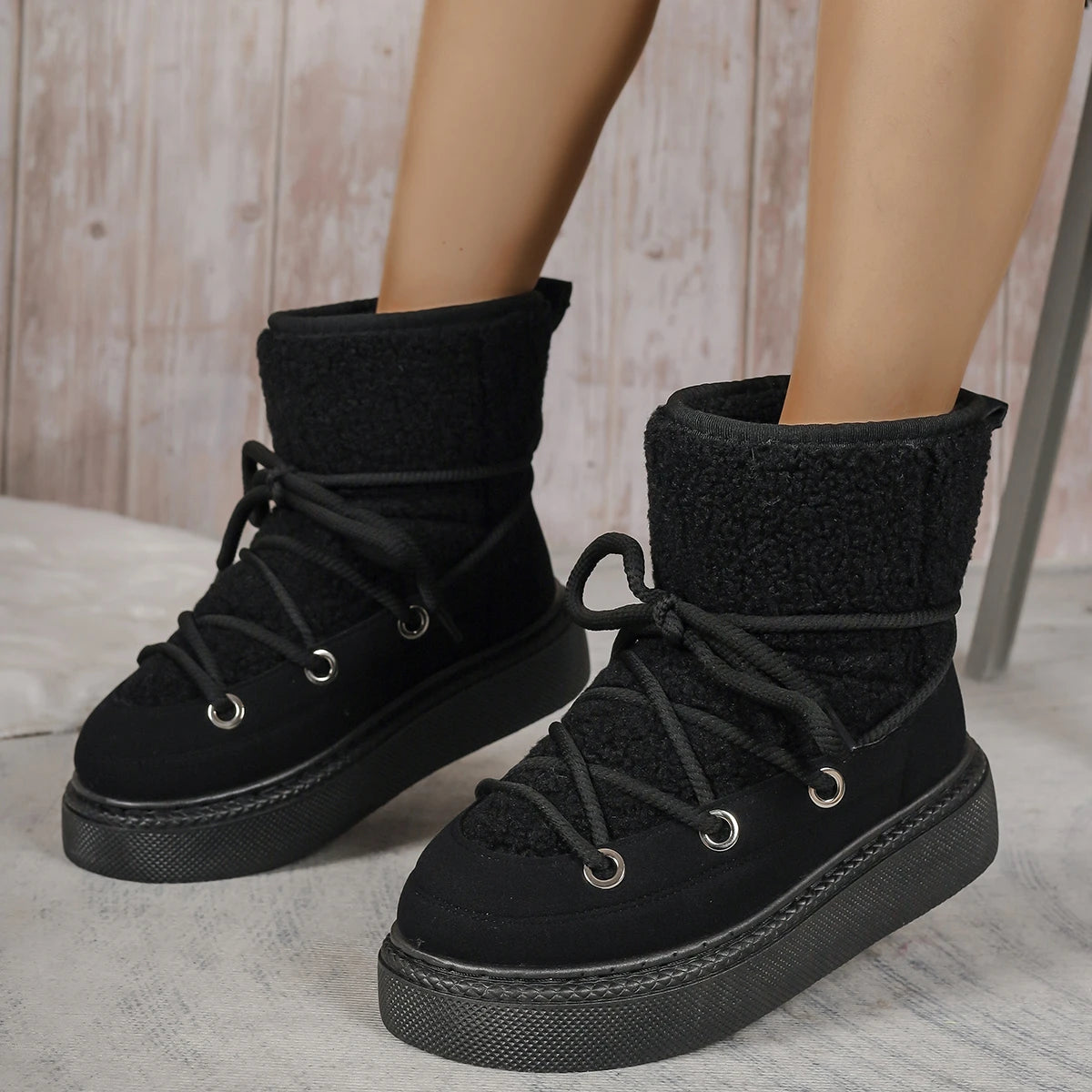 Laced anti slip teddy boots