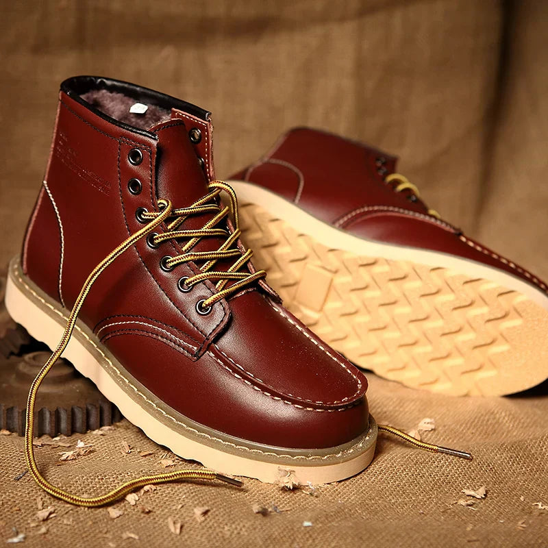 Retro winter boots with lining